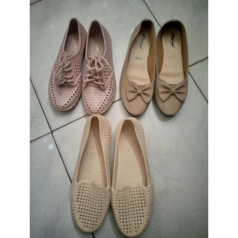 take all 35 ribu 3 pasang sepatu size 40