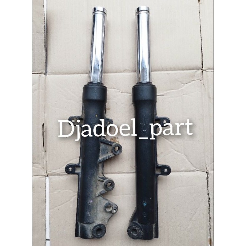 Shockbreaker shock depan Yamaha NMAX original