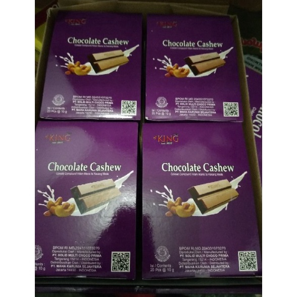 

➻ dking coklat Cashew 1 dus isi 4pak (cklt isi kacang mede) hh9ds