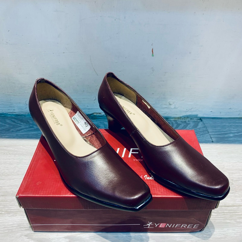 Sepatu Pantofel Wanita / Sepatu Kantor YENIFREE - YN-088