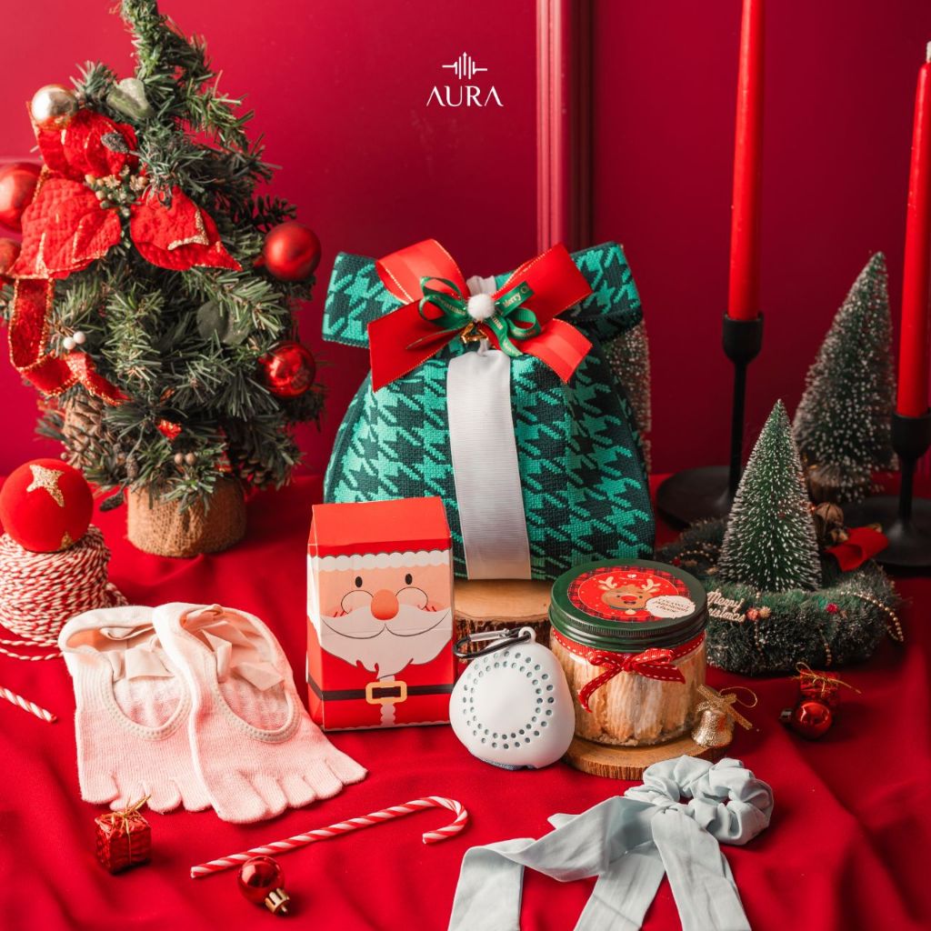

AURA - Merry Hampers | Christmas Hampers