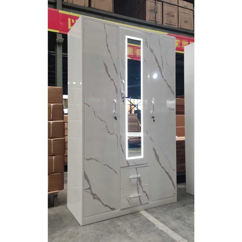LEMARI PAKAIAN IMPORT BESI 3 PINTU SWING KACA LED / LEMARI BAJU IMPOR BAHAN PLAT BESI 3 PINTU SWING 