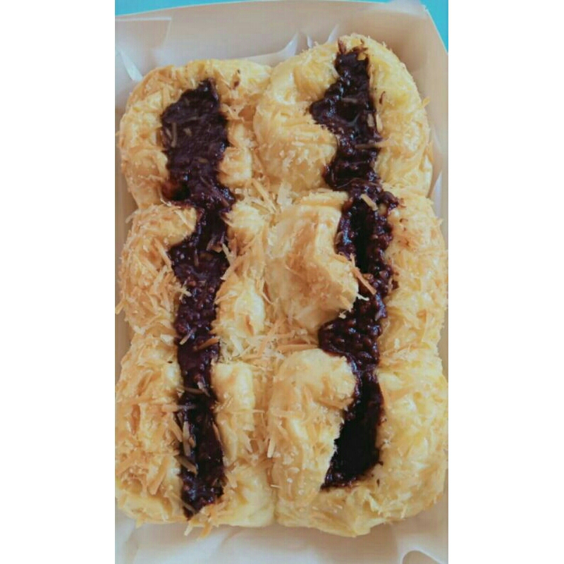 

softbuns chocomaltine cheese