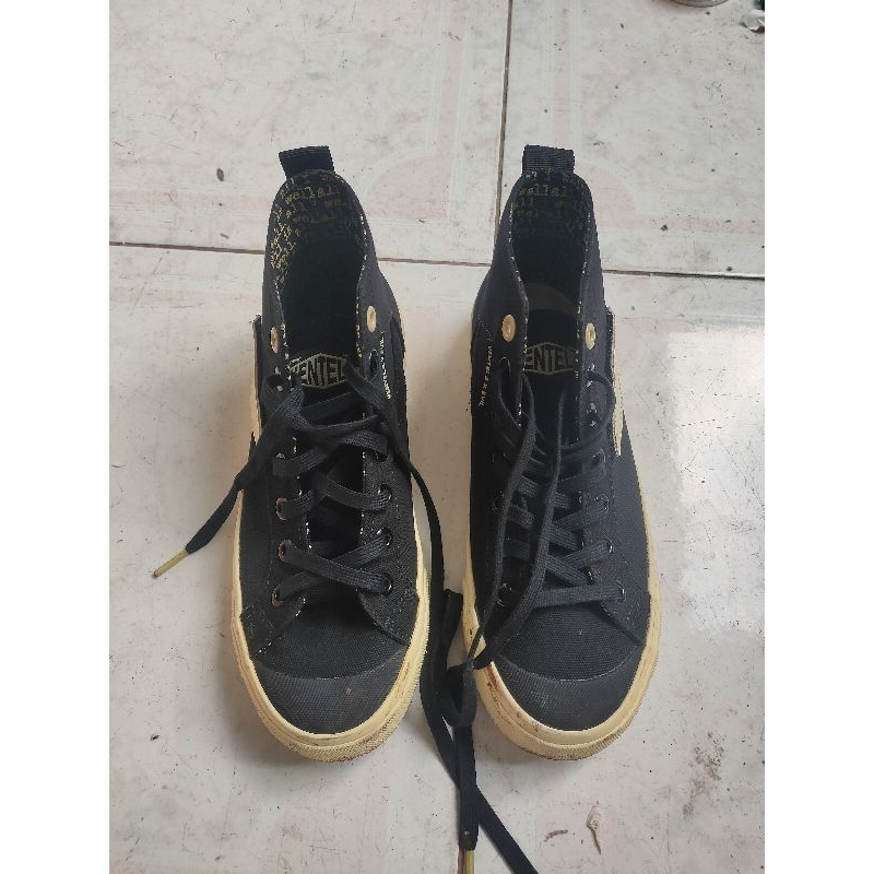 sepatu ventela x evil