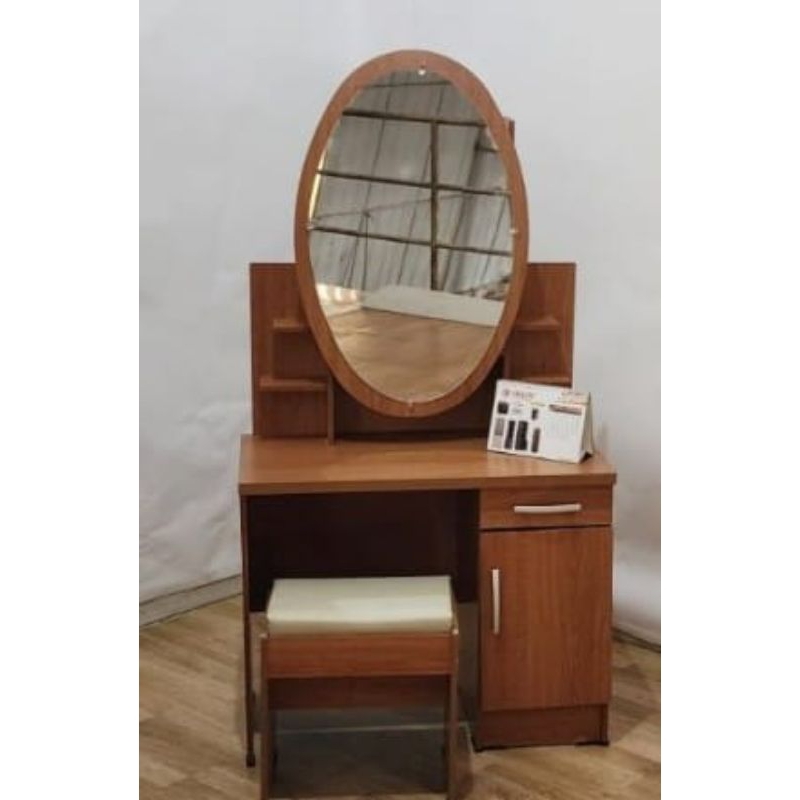 MEJA RIAS ARTIS MEJA KOSMETIK MEJA BEDAK ARTIS MEJA MAKE UP MEJA DANDAN MEJA PENGANTIN.  MR 01 MR 02