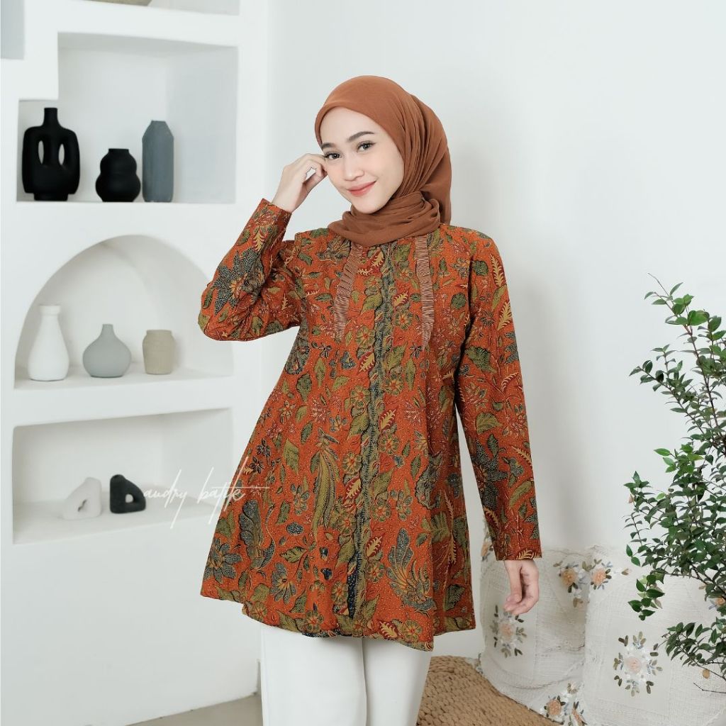 Audry Batik - Arumi - Blouse Batik Kerja Wanita Hijab Modern Motif Tiga Negeri Teracotta