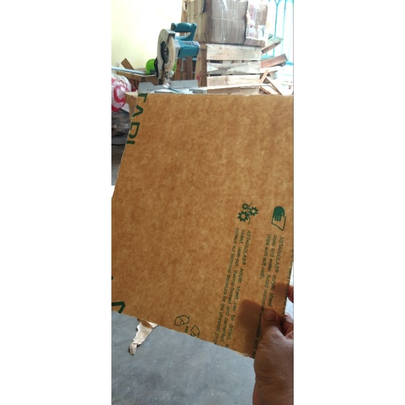 

lembaran akrilik 30x40