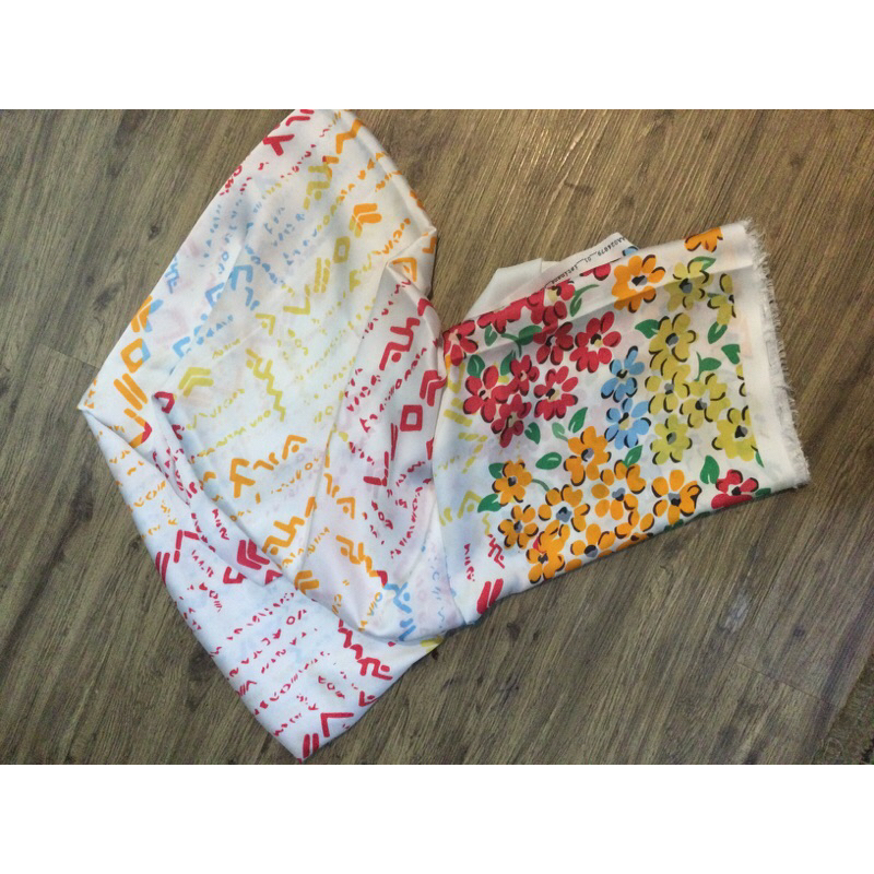 Kain satin silk motif “MALINO” untuk kaftan