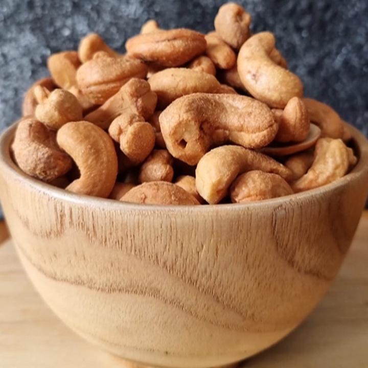 

Terlaris Kacang Mede Goreng Rasa-Rasa 500 gram ➨➤✹✴