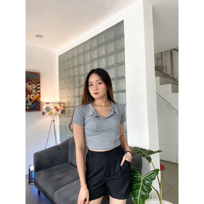 Crop top kerah rib V