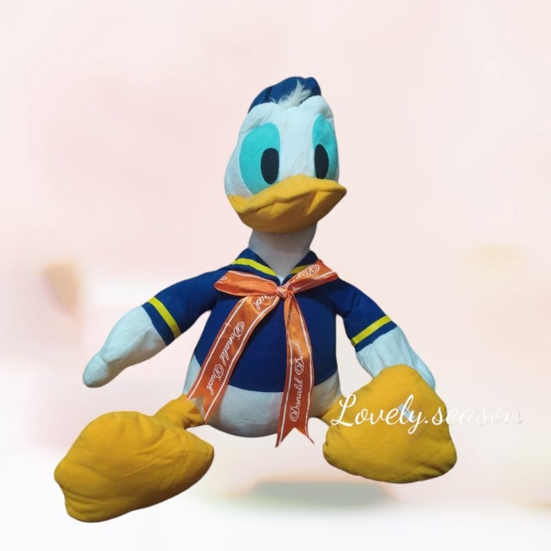 Boneka Donald Duck Besar