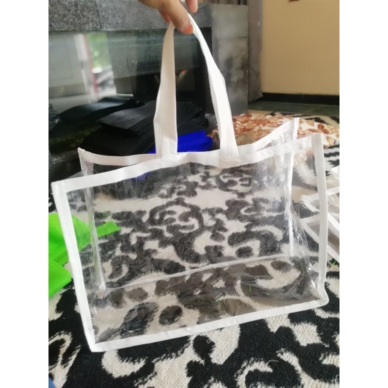 

tas mika 30x10x30 tebal