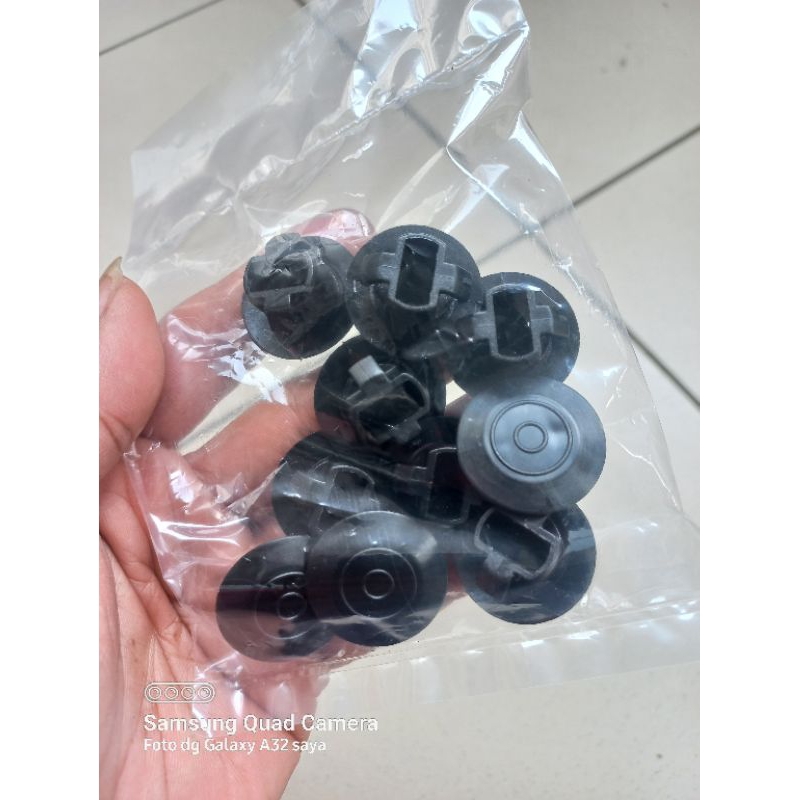 kancing klip side skirt toyota innova