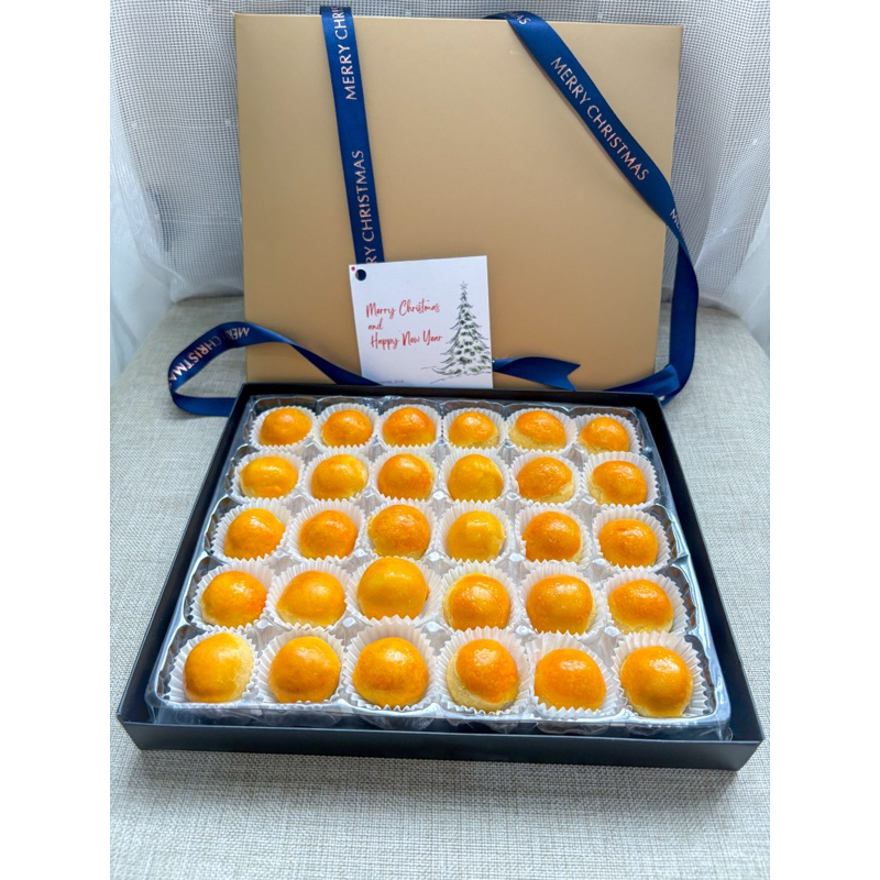 

signature package christmas hampers