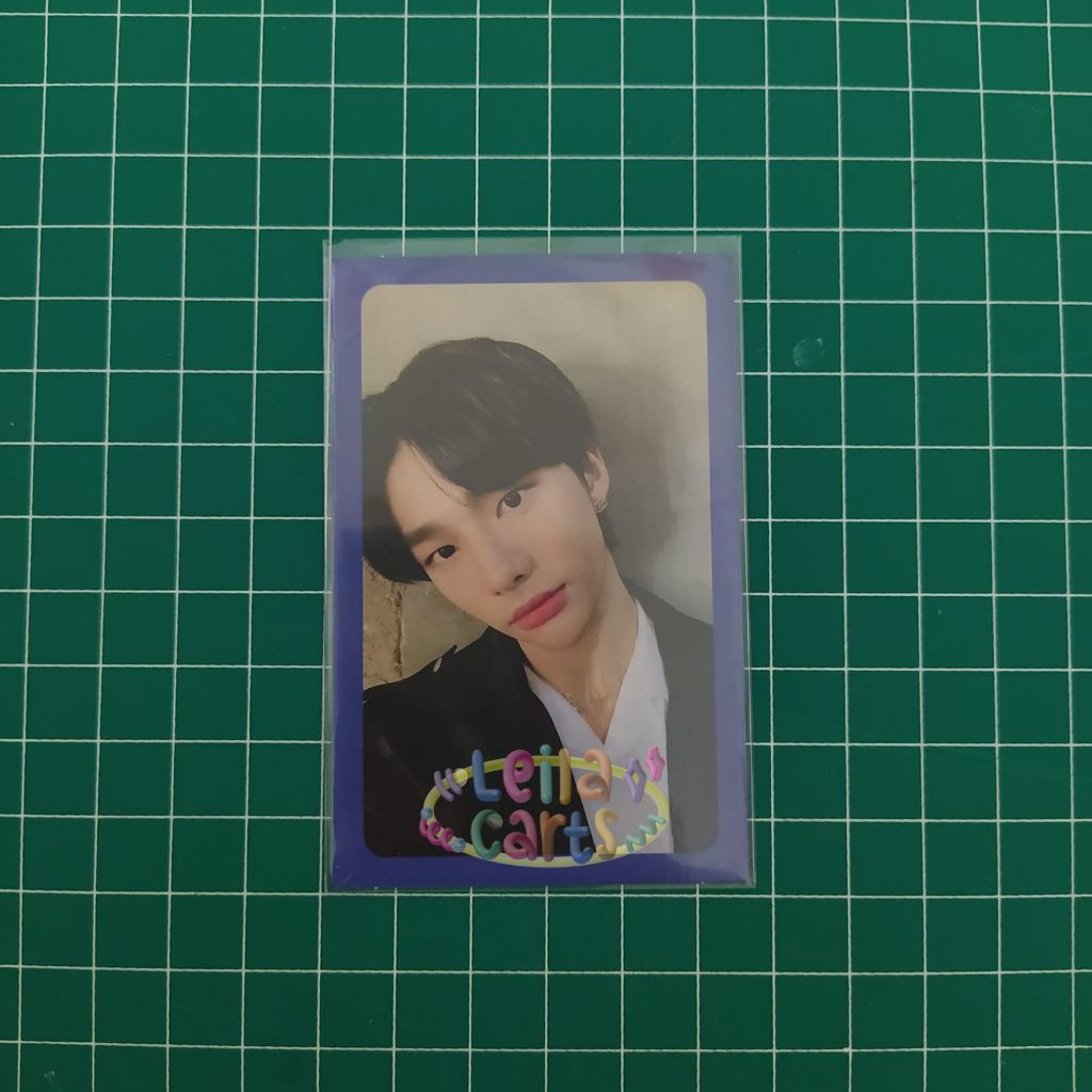 PHOTOCARD HYUNJIN LEVANTER BORDER BIRU