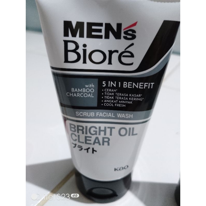MENS BIORE BRIGHT OIL CLEAR