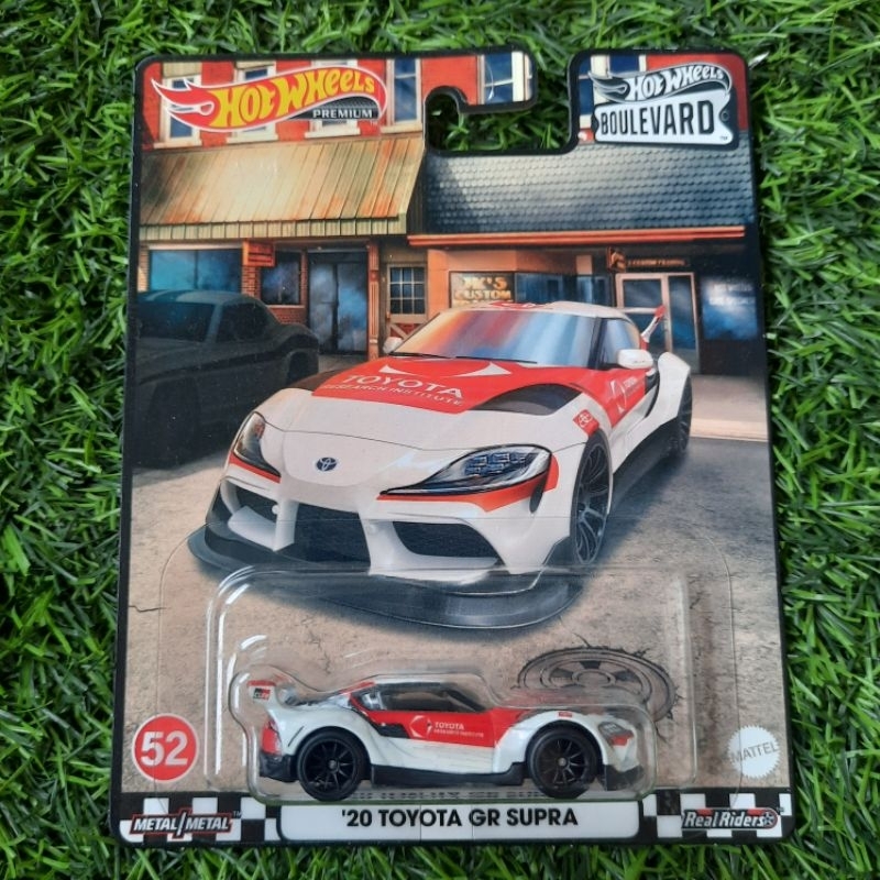 Hot Wheels Premium 20 Toyota GR Supra Boulevard