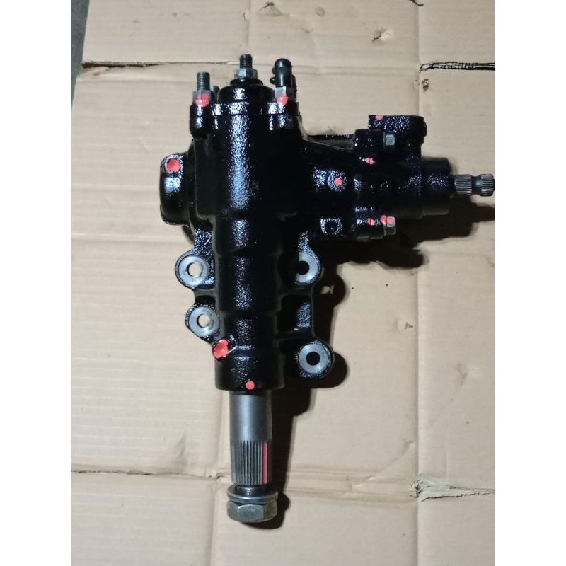 power stering borem Isuzu panther Tourring 2 5/2.3 original (Baru)
