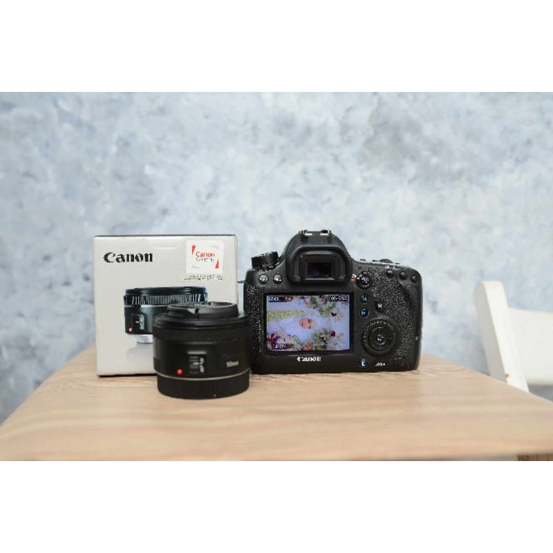 Canon 6D body only + lensa 50mm stm