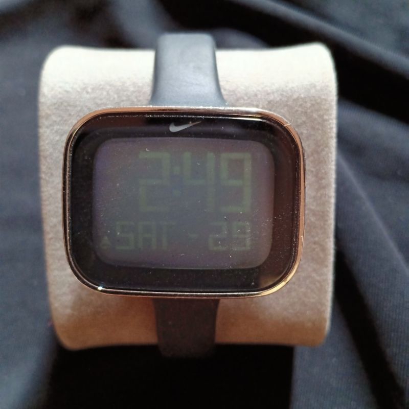 NIKE WATCH