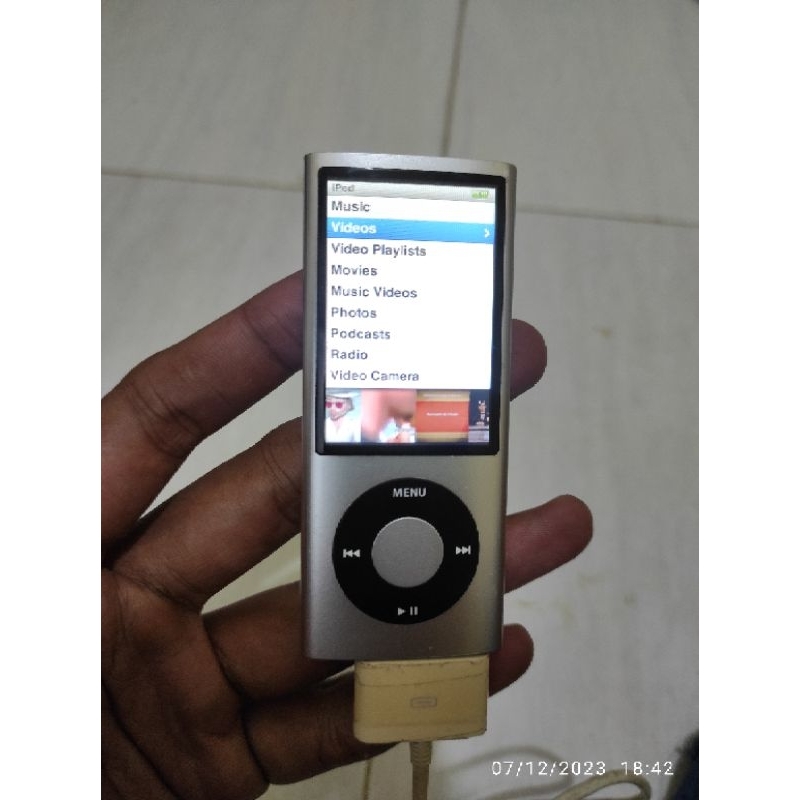 iPod Nano(5TH GENERATION) Minus Baterai