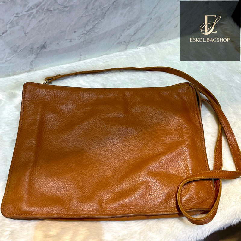 Preloved Tas Fashion Kulit Asli/Tas Kulit Wanita/Tas Selempang Wanita/Tas Second Kulit Wanita