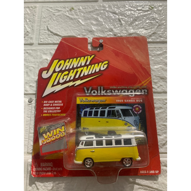 JOHNNY LIGHTNING VOLKSWAGEN 1965 SAMBA BUS YOUR CAR IS THE STAR [ yellow]