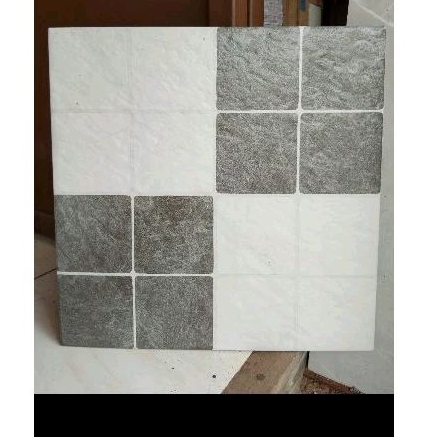 KERAMIK LANTAI KASAR KIA AUDRE SWITCH BLACK 40X40 kw1