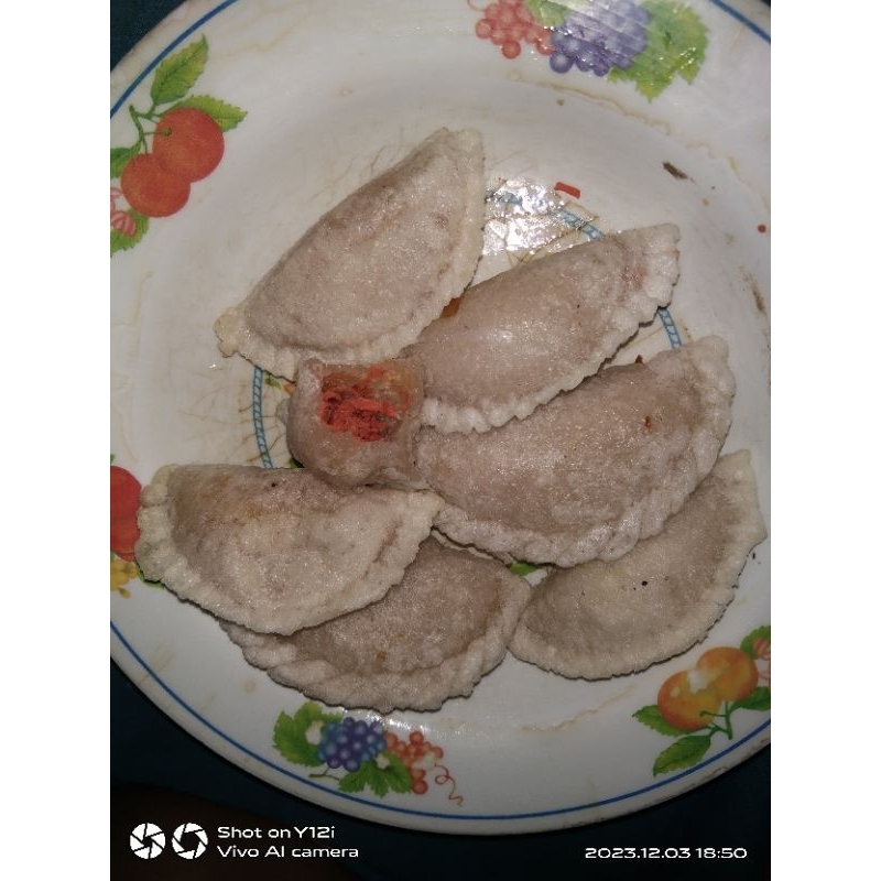 

Cireng Isi Ayam Suwir ukuran sedang