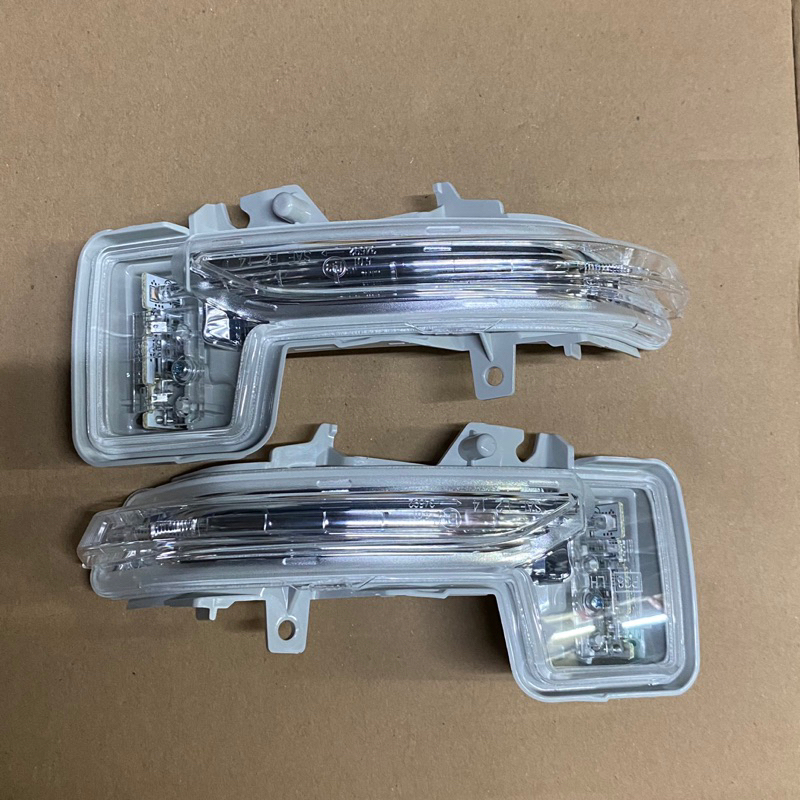 lampu sen spion xpander original