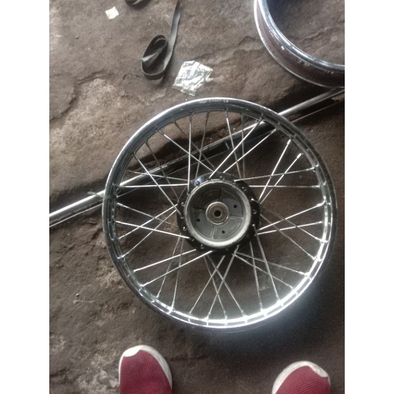 velg jari-jari Ring¹⁶ Mode Trail 1pcs belakang Yamaha fizr / Vega R lama { rakitan }