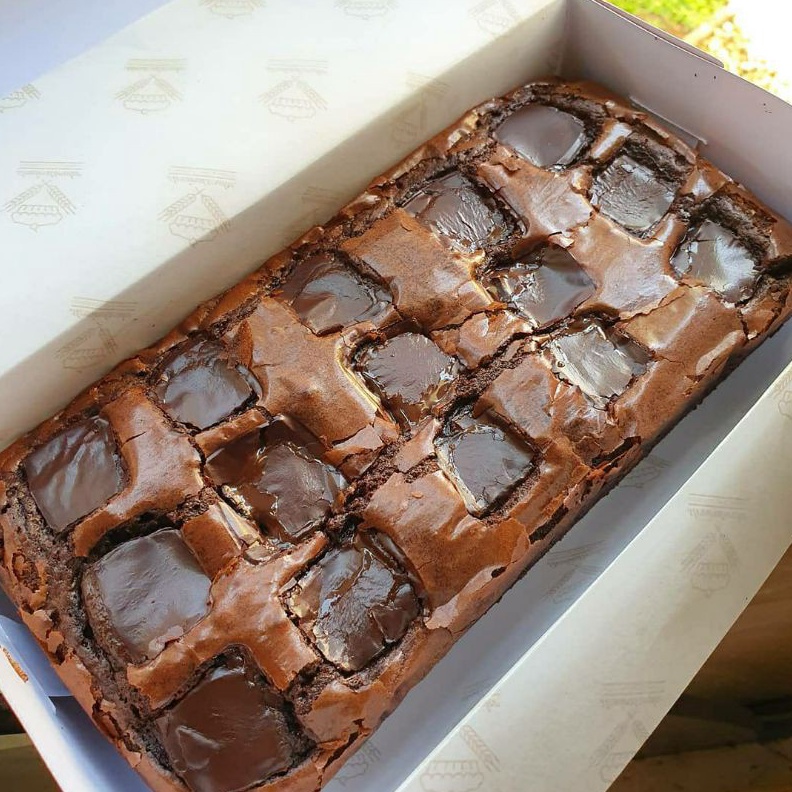 

12.12 FLASH SALE Single Toping Fudgy Brownie 
