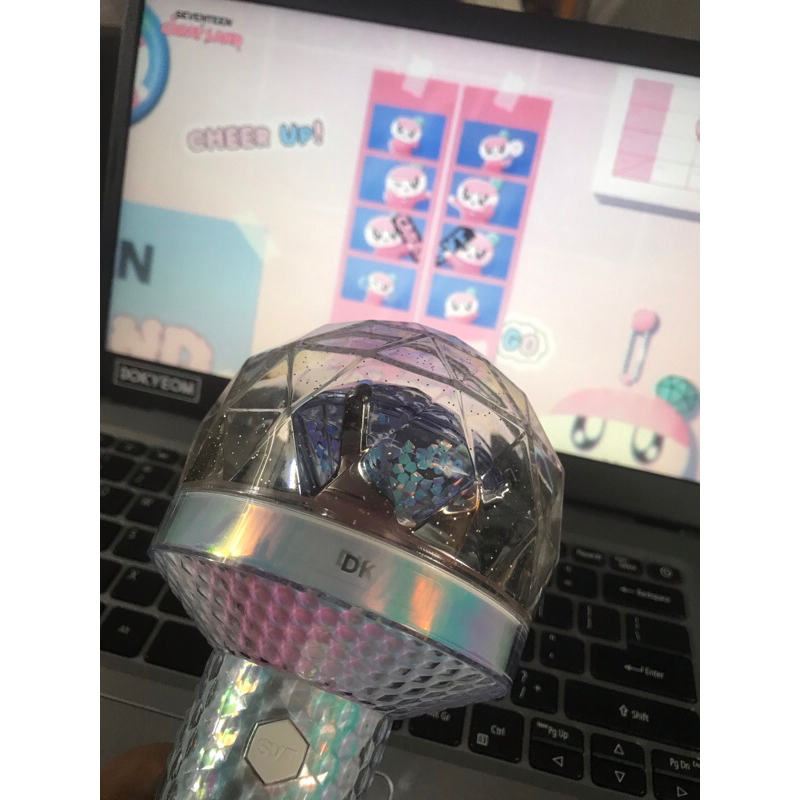 PRELOVED Lightstick Treasure, Seventeen Ver 2 , iKON JapanVer OFFICIAL