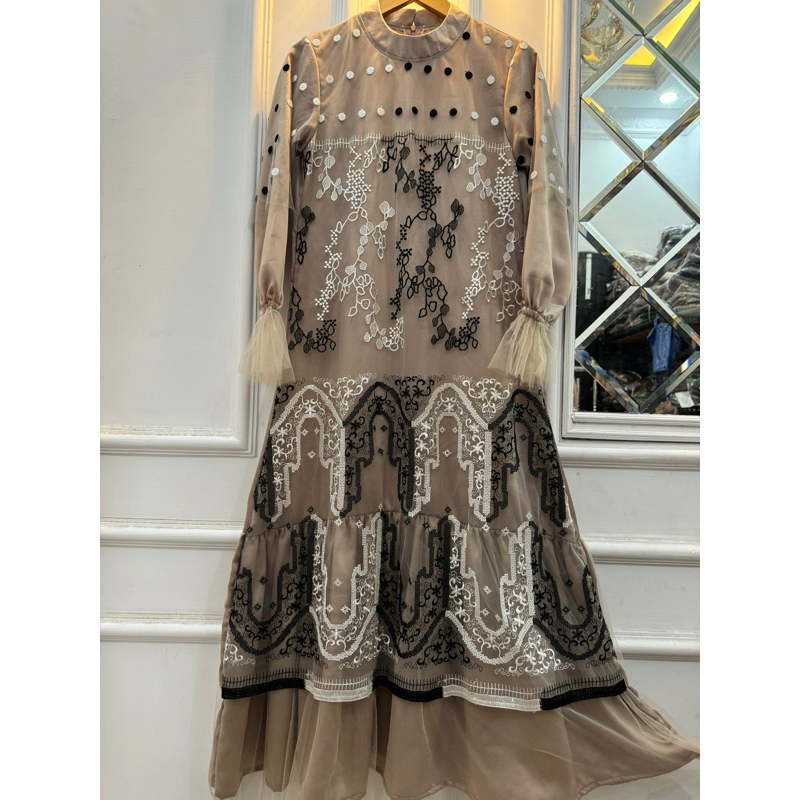 Nadira dress