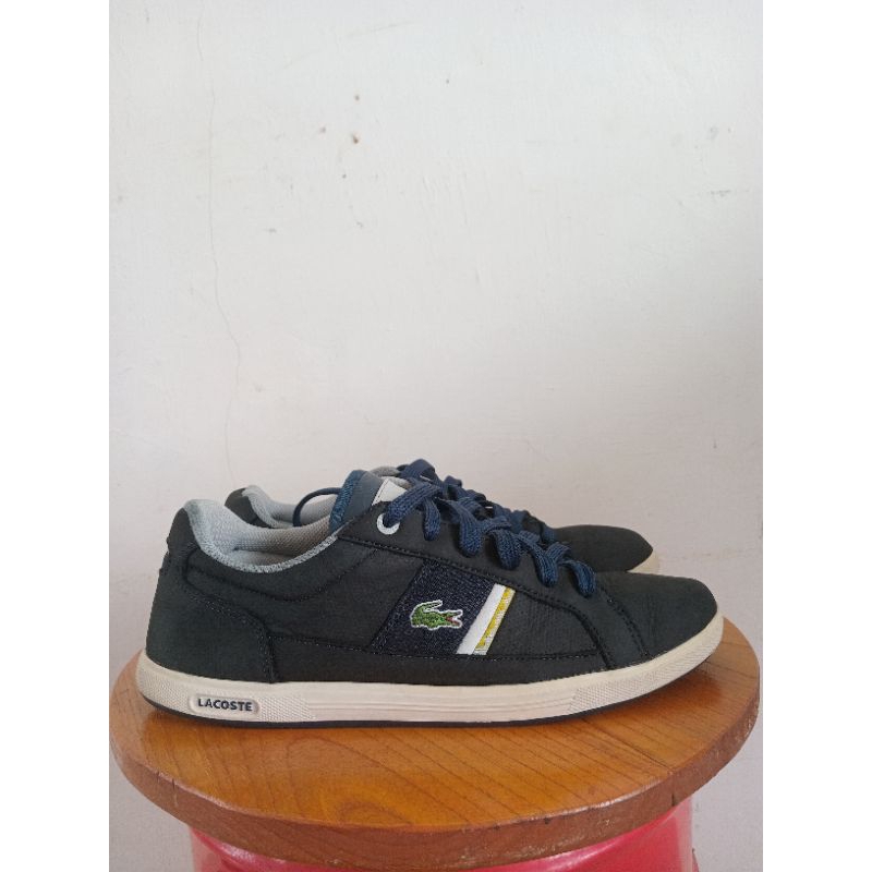 sepatu second branded lacoste