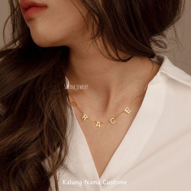 Kalung Nama Titanium Rumbai Huruf Pisah Type Nyambung