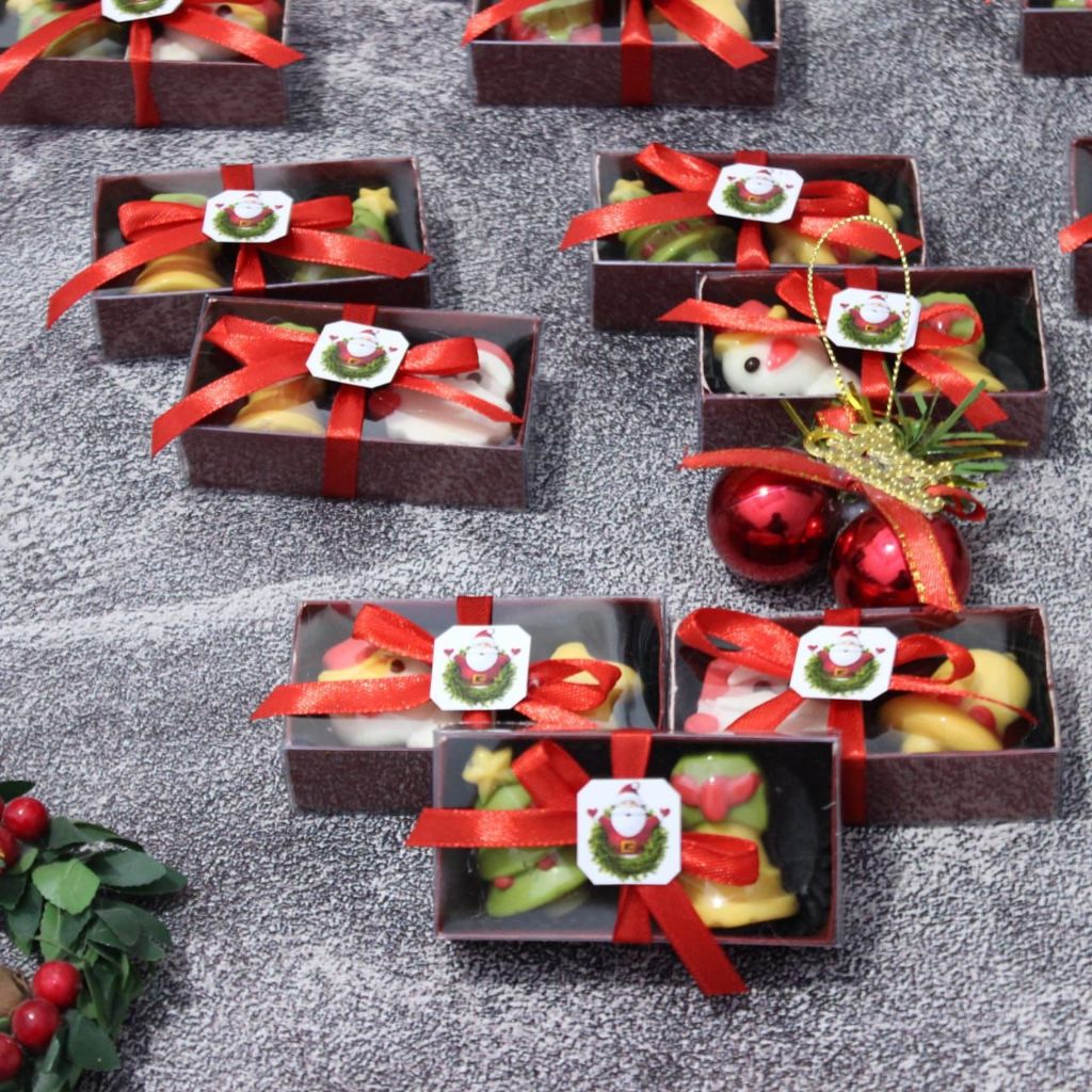 

Choco Christmas | Hampers Tema Natal | Kado | Gift | Hampers Box | Hampers Coklat | Hampers Tahun Baru | Ulang Tahun | Home-Made