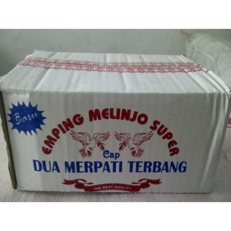 

Emping melinjo isi 5 kg,Dus berwarna coklat Merk DUA MERPATI TERBANG