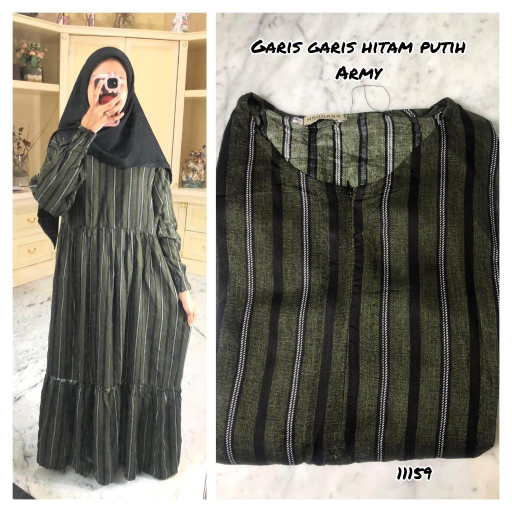 GAMIS RAYON MOTIF GARIS GARIS HITAM PUTIH (ARMY)