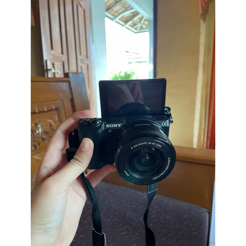 sony A5100 mirrorless(second)