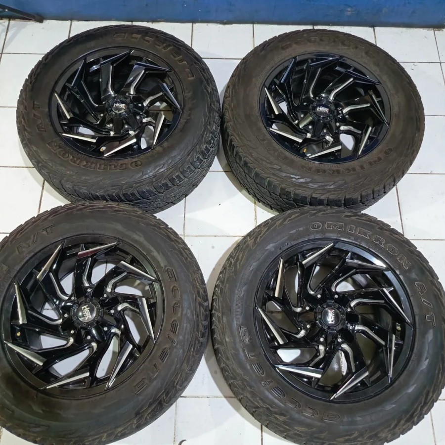 VELG MOBIL SEKEN BEKAS REVOLT HSR RING 18 LEBAR 6 LUBANG BAUT 5X114 BAN 285 60 R18 PNP BUAT PAJERO R
