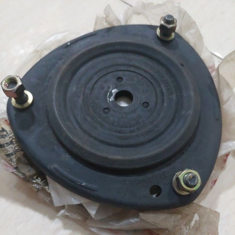 Support shock / karet support depan suzuki baleno