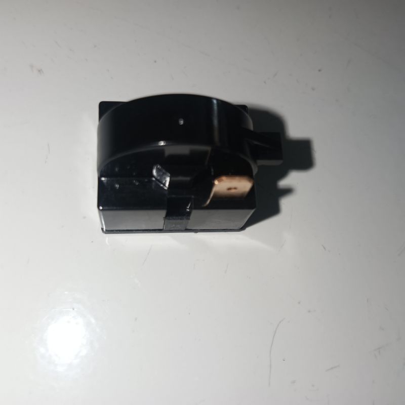 PTC KULKAS 1 KAKI KANAN