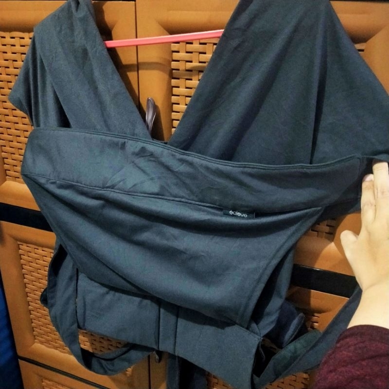 Ecleve Ready To Wear Sling Plus Babywrap preloved