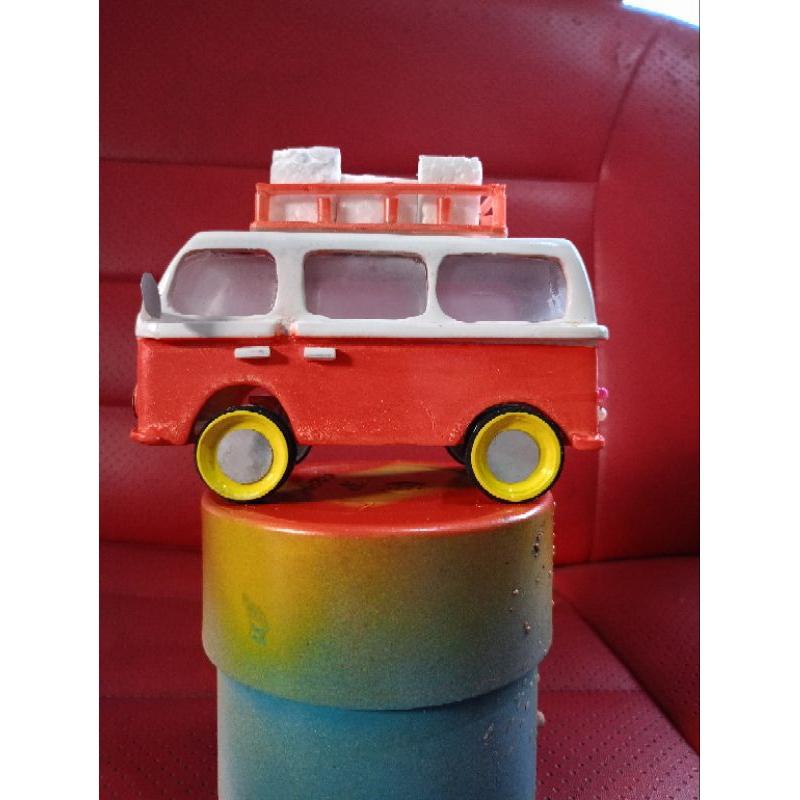 Miniatur mobil VW dari PVC