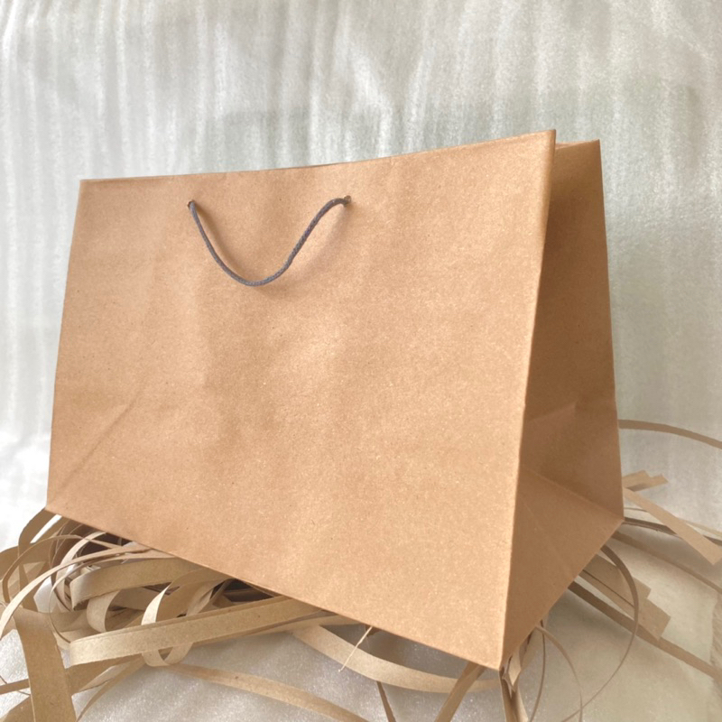 

PAPERBAG COKLAT (30x15x20cm) uk.brownis M