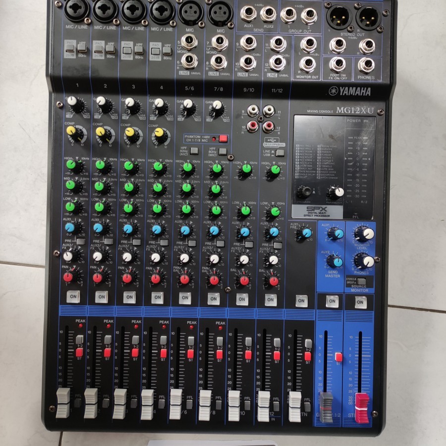 Mixer Yamaha MG 12 XU - 12 Channel MG12 XU MG 12 XU
