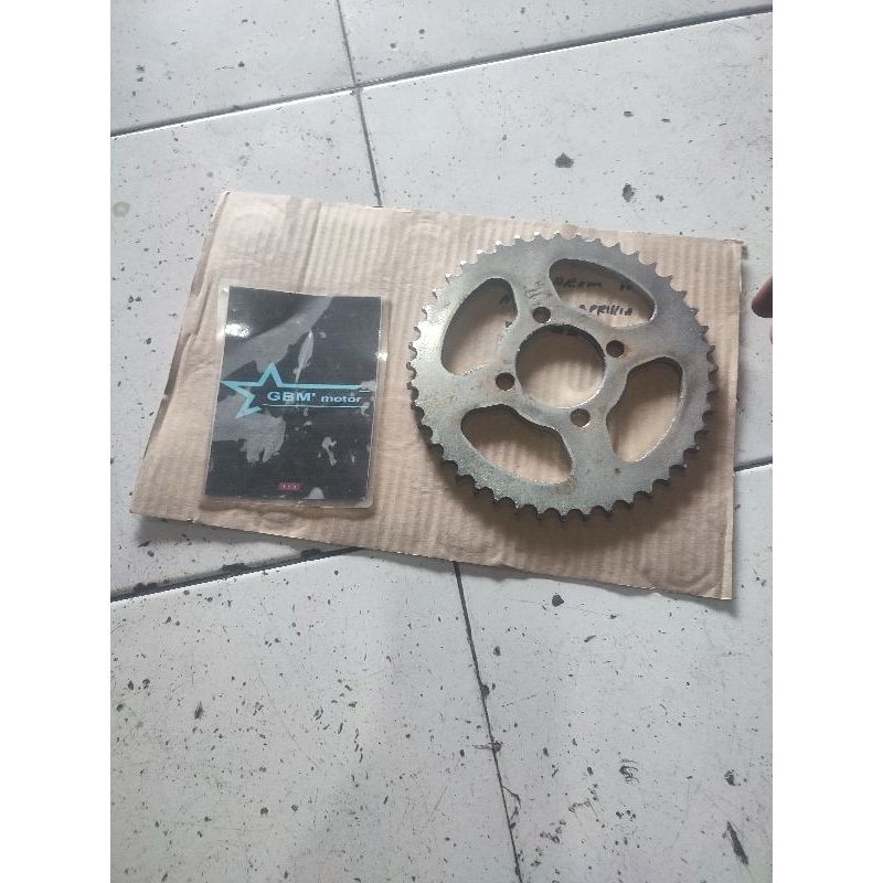 gir belakang thunder LG