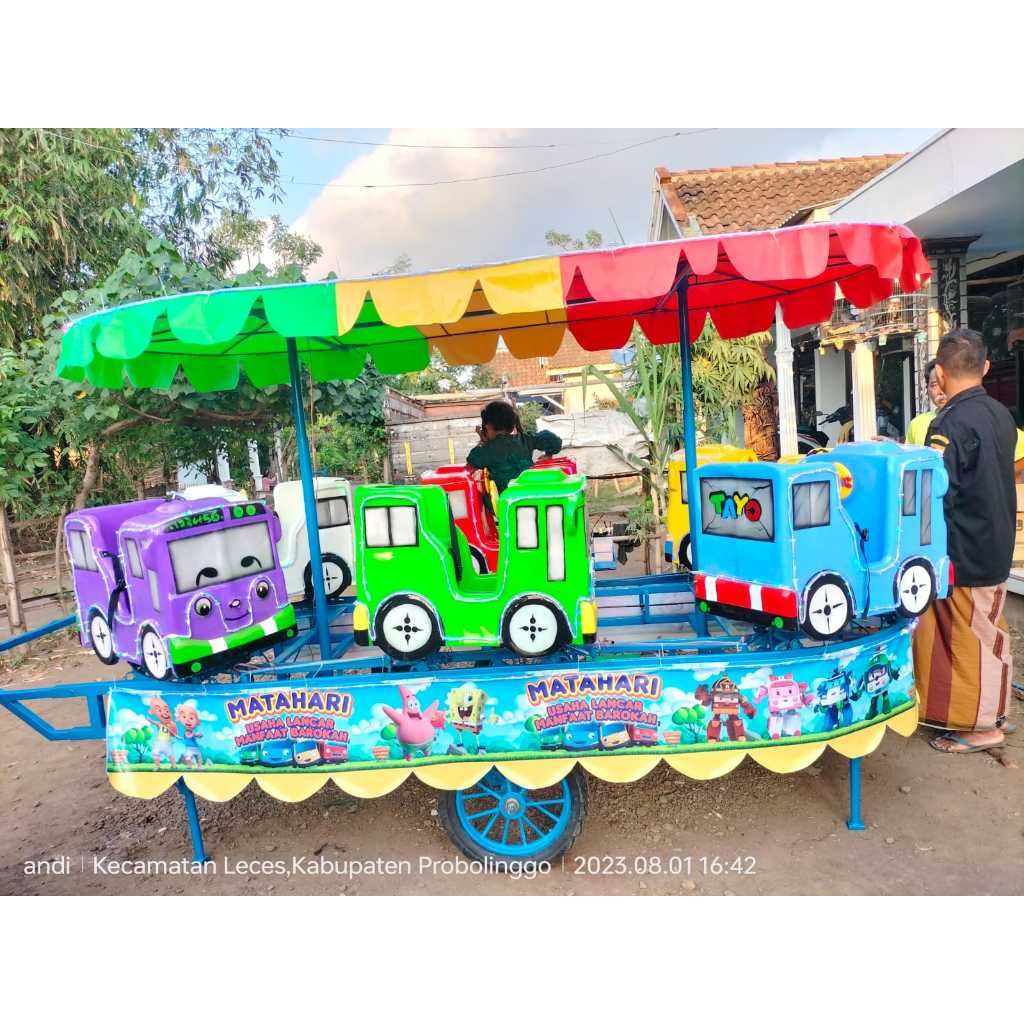 ODONG ODONG KERETA PANGGUNG TAYO