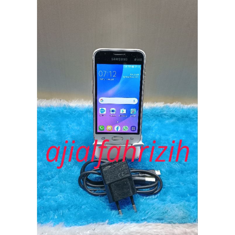 Samsung RANDOM  j1 mini (J105) / J1 2016 / J2 jaringan 4G Layar/LCD ORI